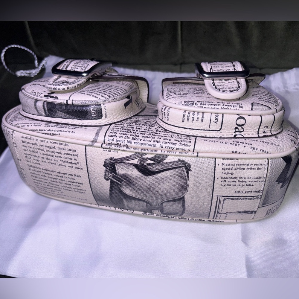 Brand New Coach Newspaper Print Shoulder Bag - Picture 3 of 16